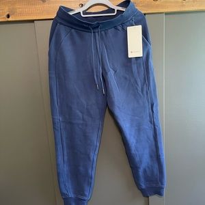 NWT Lululemon scuba HR Jogger
